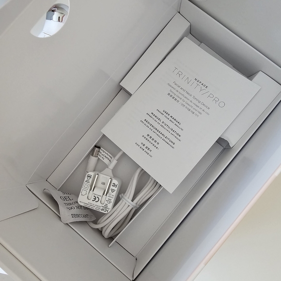 NUFACE Trinity - Picture 3 of 6